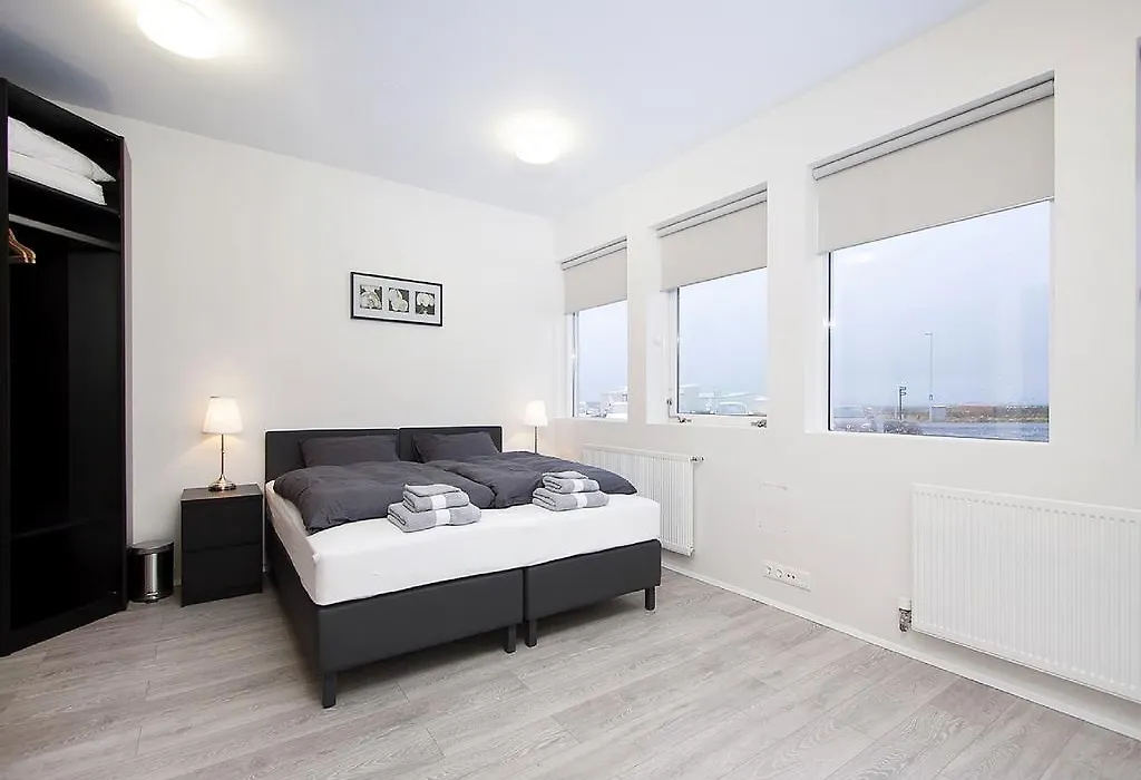 Kef Guesthouse By Keflavik Airport-1